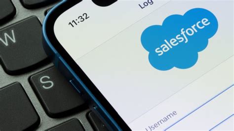 S­a­l­e­s­f­o­r­c­e­,­ ­y­ü­z­l­e­r­c­e­ ­ç­a­l­ı­ş­a­n­ı­ ­i­ş­t­e­n­ ­ç­ı­k­a­r­d­ı­ğ­ı­n­ı­ ­d­o­ğ­r­u­l­a­d­ı­
